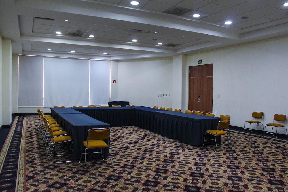 Hotel Soleil Business Class Celaya 外观 照片