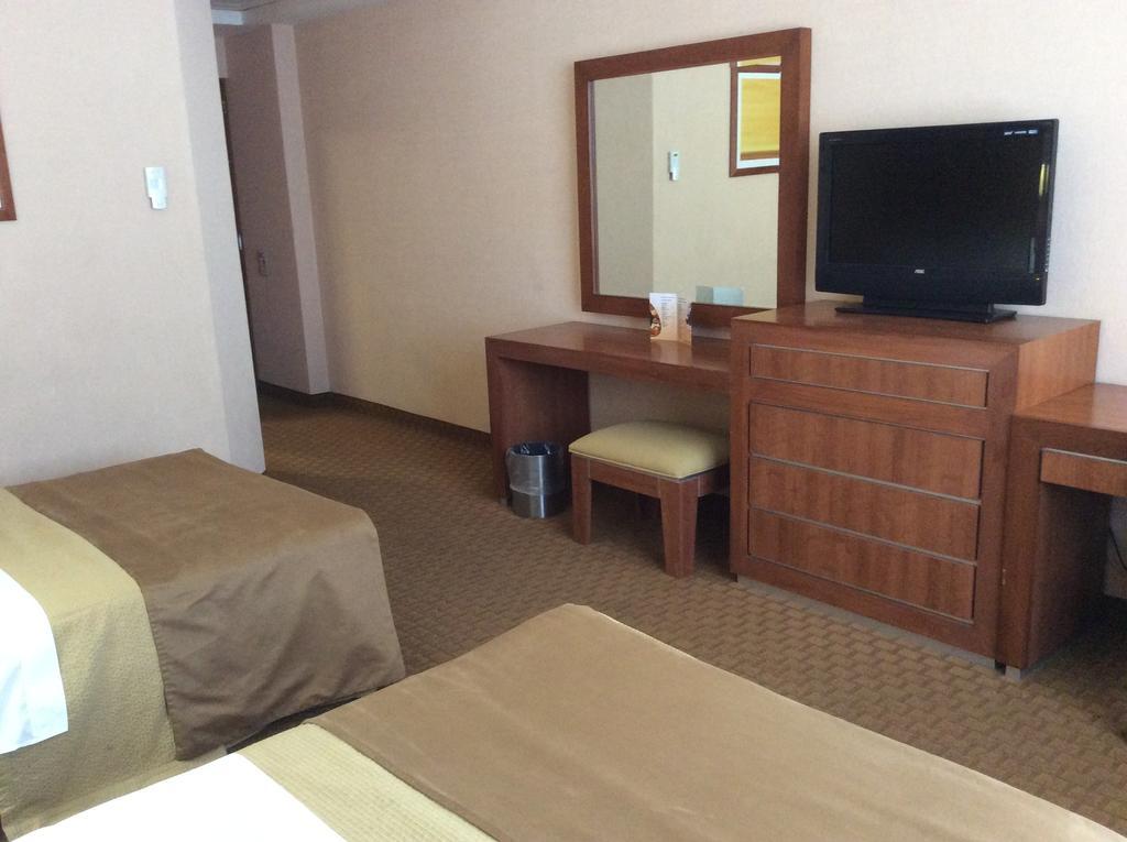 Hotel Soleil Business Class Celaya 客房 照片