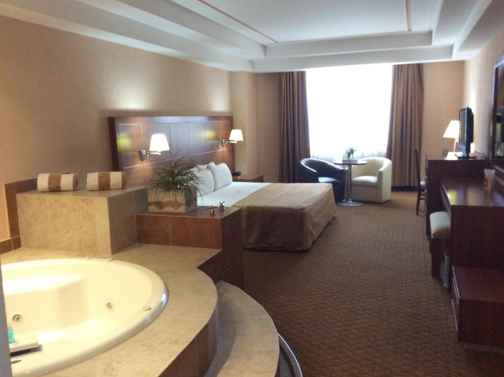 Hotel Soleil Business Class Celaya 客房 照片